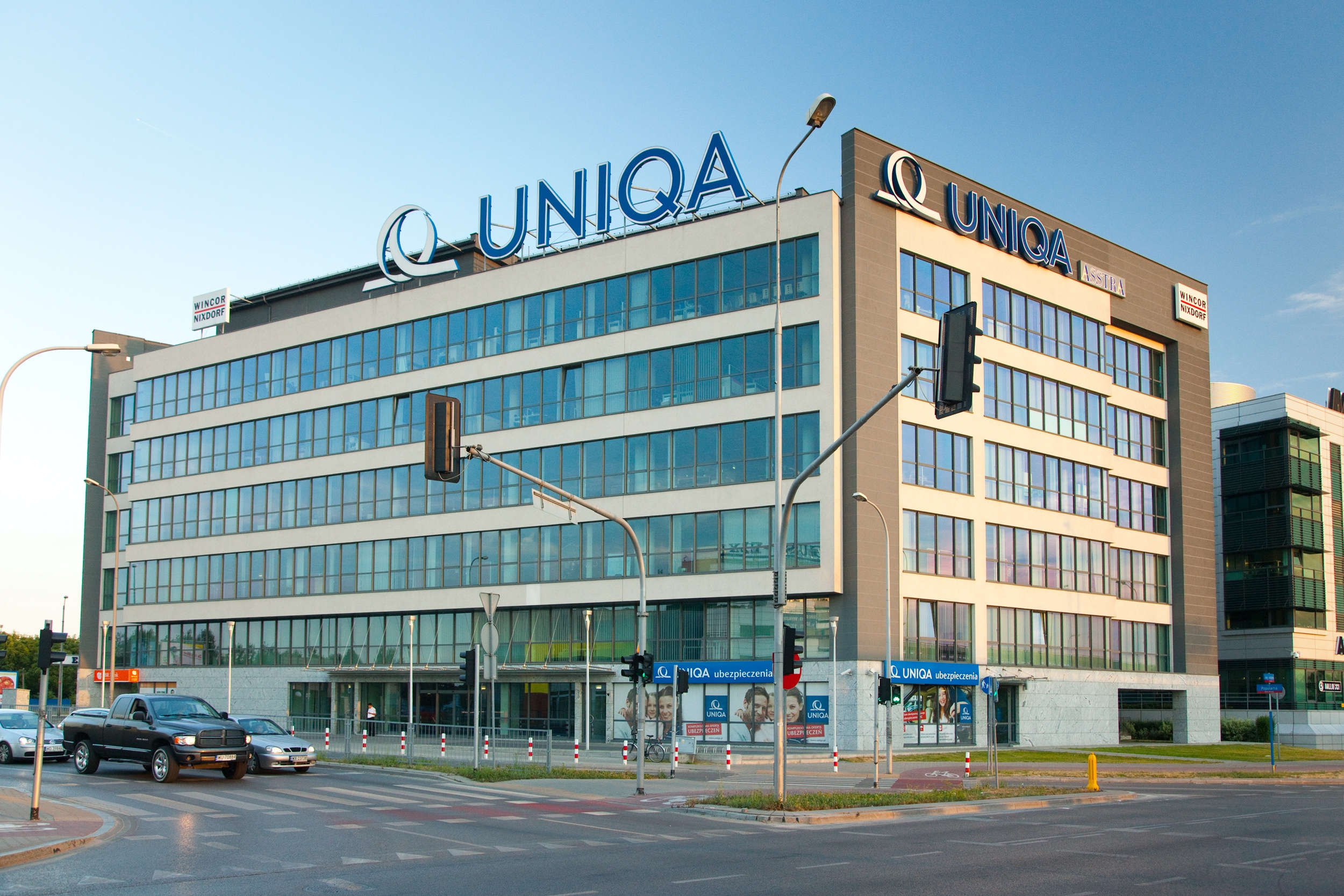 The Modernisation Of The Elevation Of The UNIQA Forum Building In ...